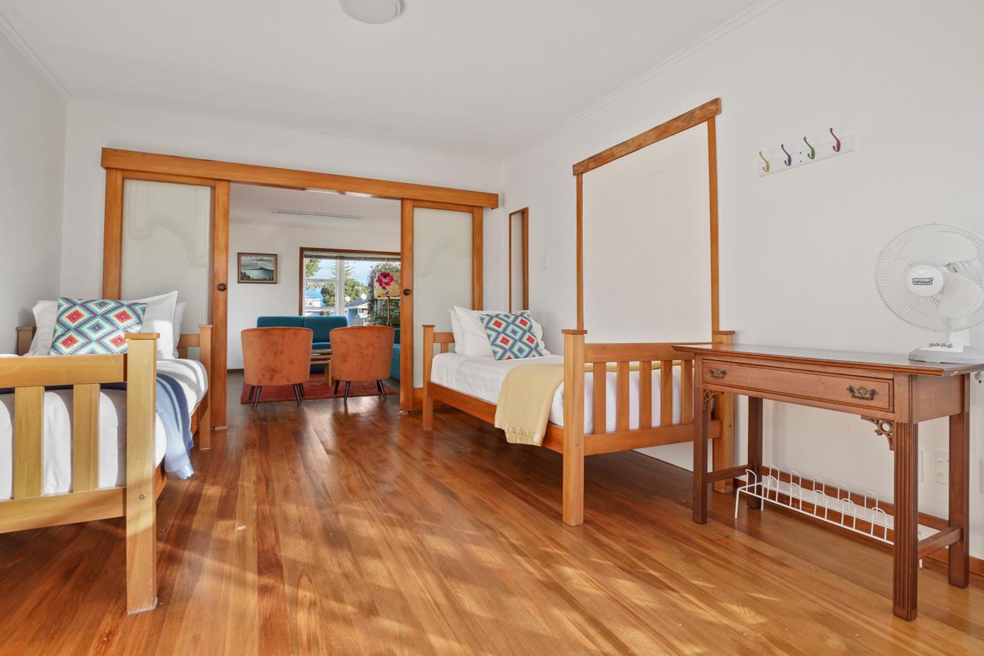 Orewa Kiwi Cabins Phòng bức ảnh
